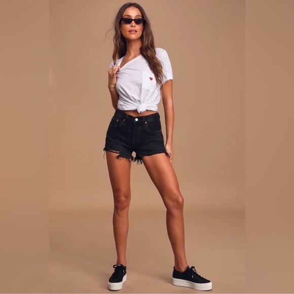 Levi's 501 High-rise Wise Up Black Jean Shorts - Picture 3 of 9